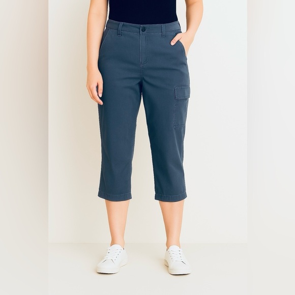 Eddie Bauer Women’s Cargo Capri Pants | Size 7 | 
Blue-Gray Utility Style - Picture 1 of 8